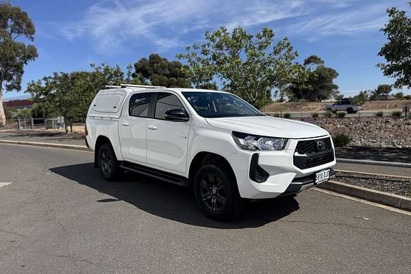 2025 Toyota Hilux SR GUN126R 4X4