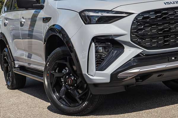 2025 Isuzu MU-X X-TERRAIN