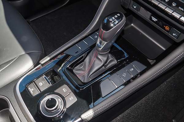 2025 Isuzu MU-X X-TERRAIN