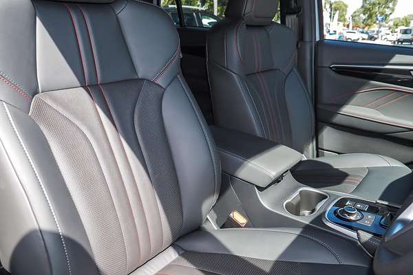 2025 Isuzu MU-X X-TERRAIN