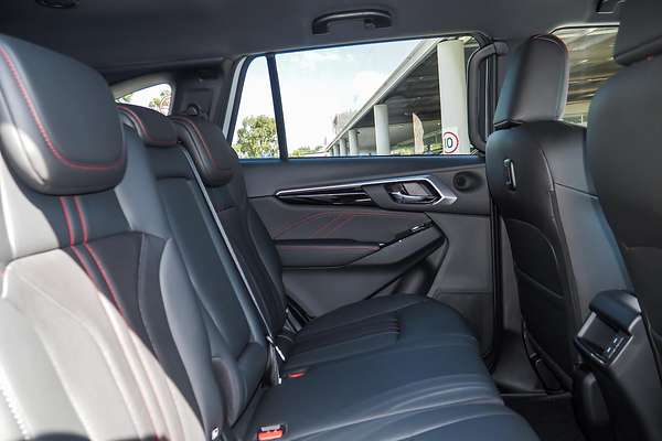 2025 Isuzu MU-X X-TERRAIN