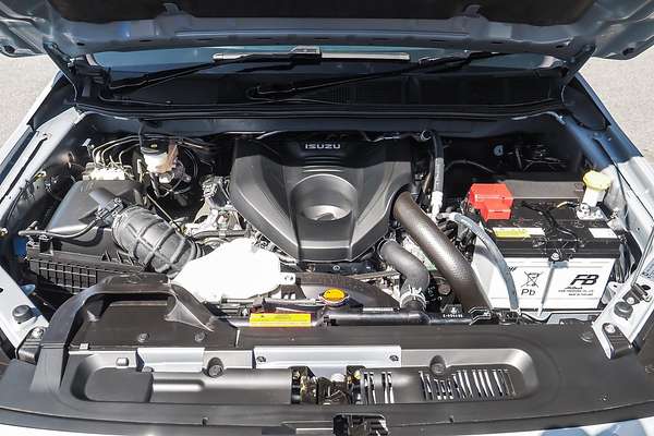 2025 Isuzu MU-X X-TERRAIN