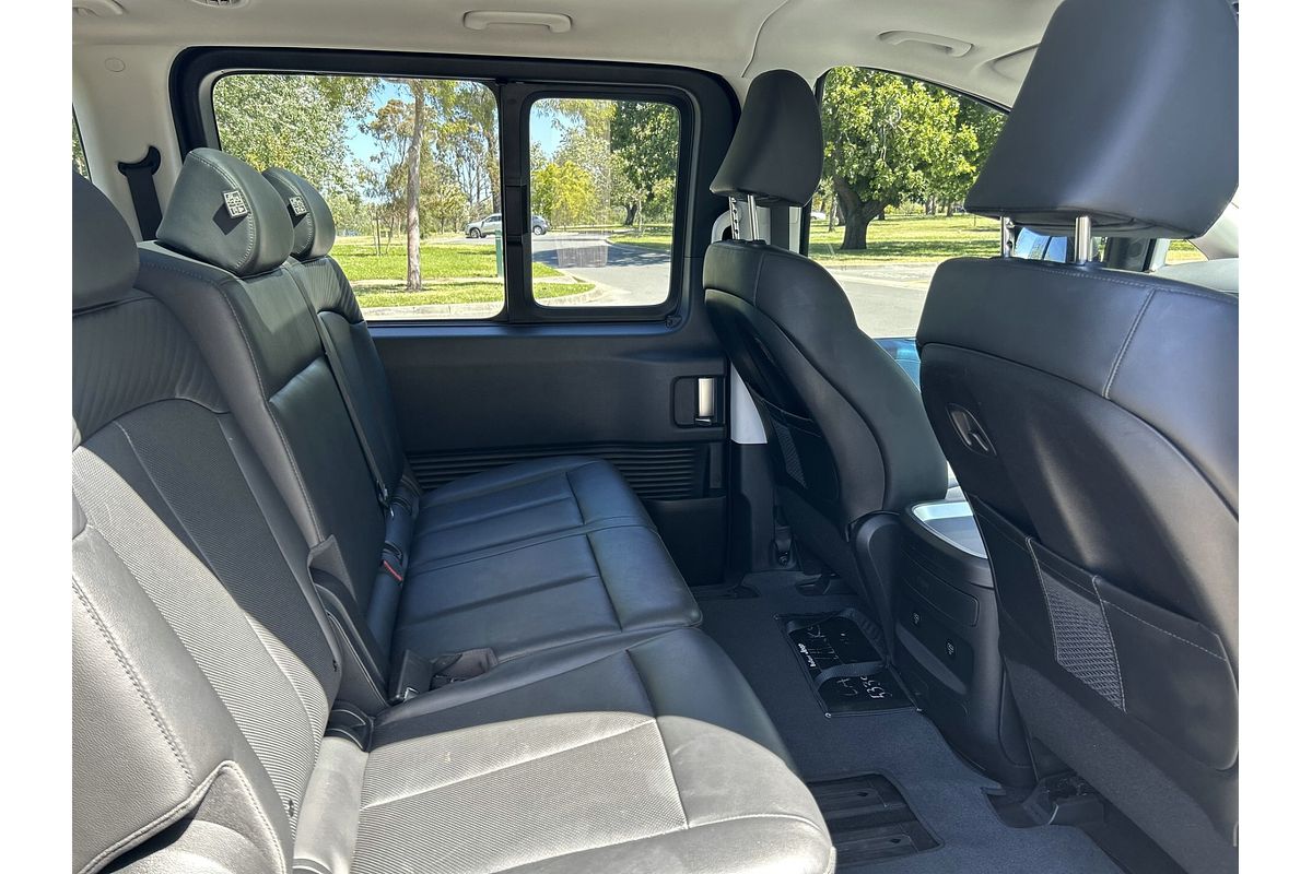 2022 Hyundai STARIA Highlander US4.V1