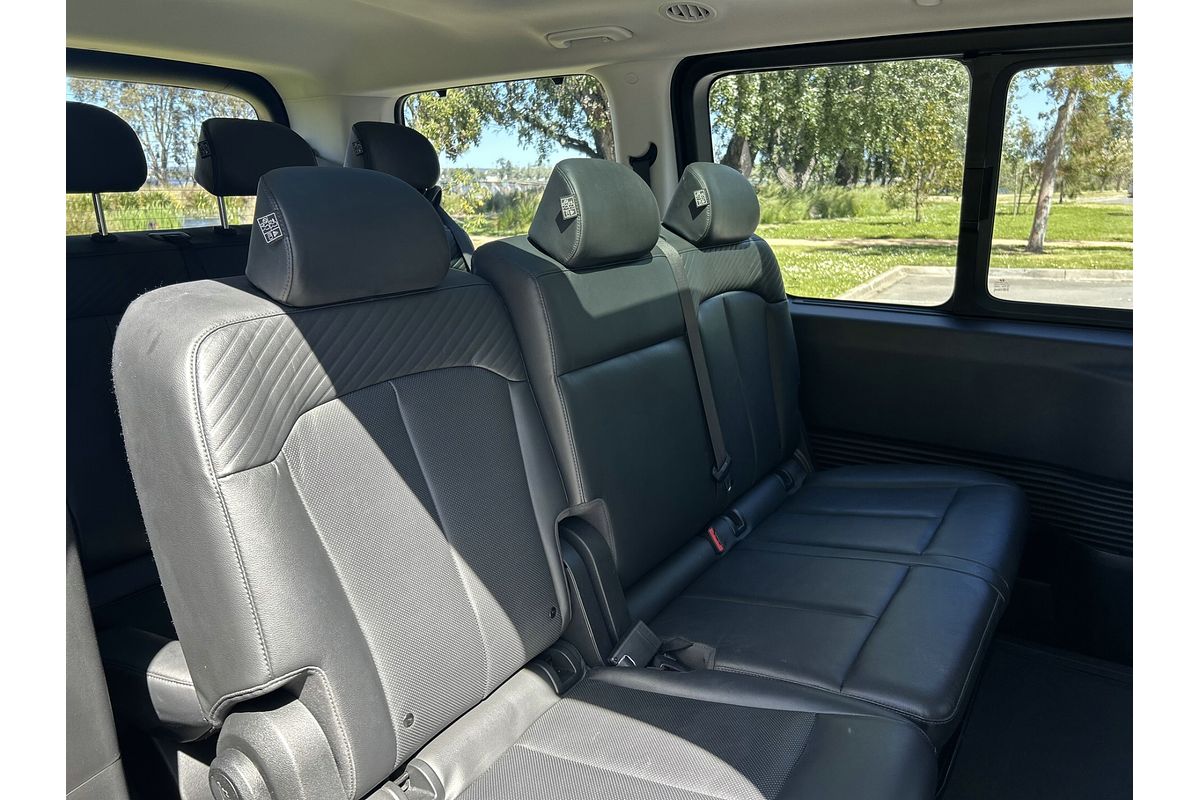 2022 Hyundai STARIA Highlander US4.V1