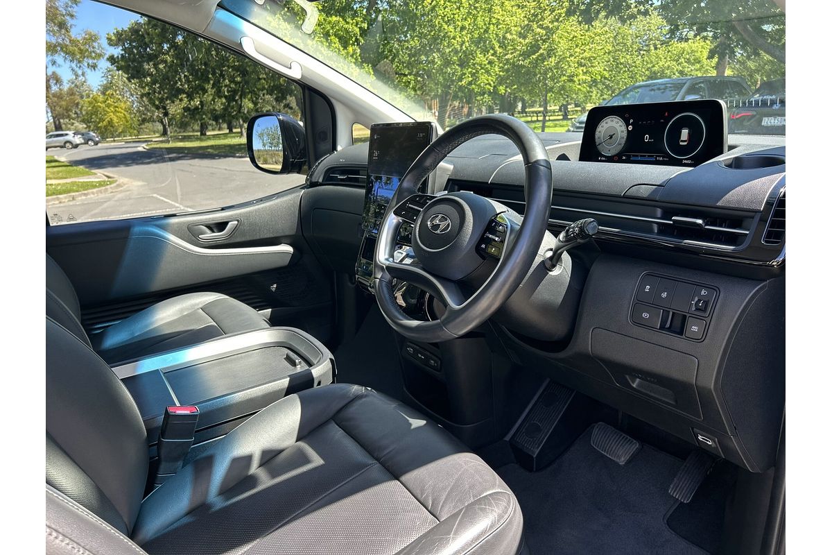 2022 Hyundai STARIA Highlander US4.V1