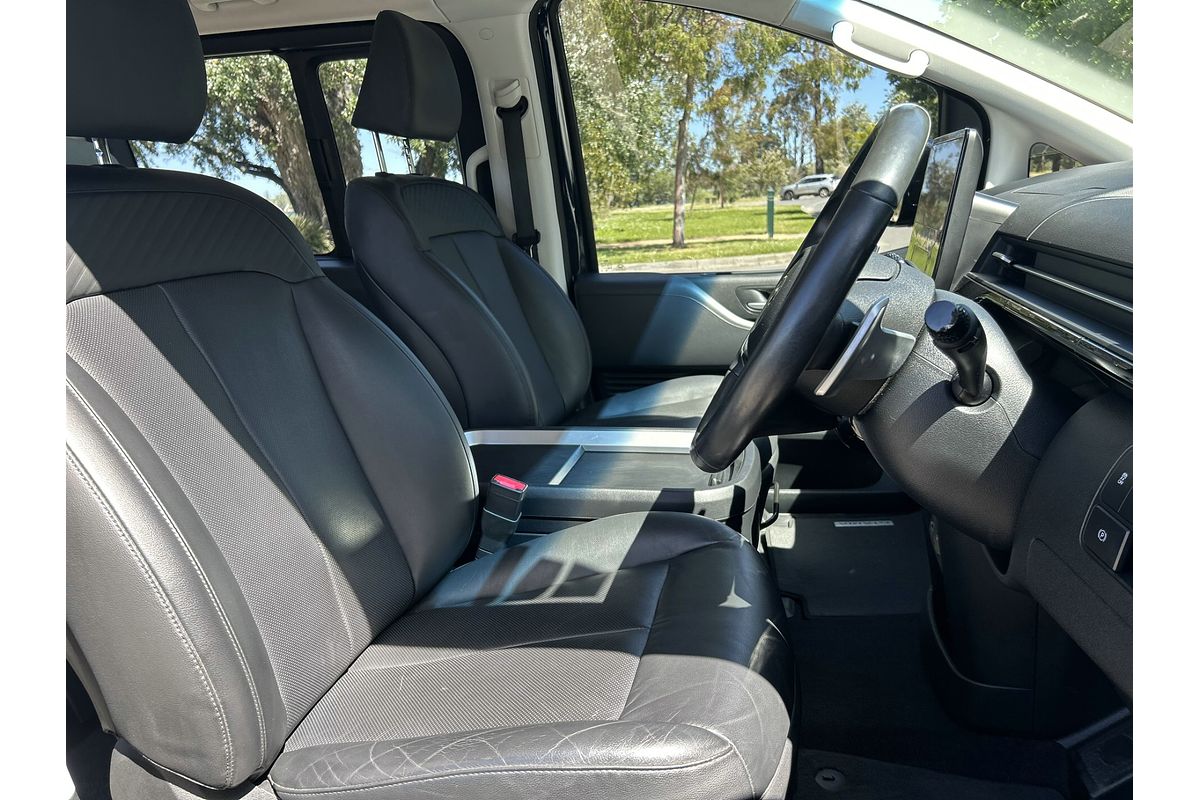 2022 Hyundai STARIA Highlander US4.V1