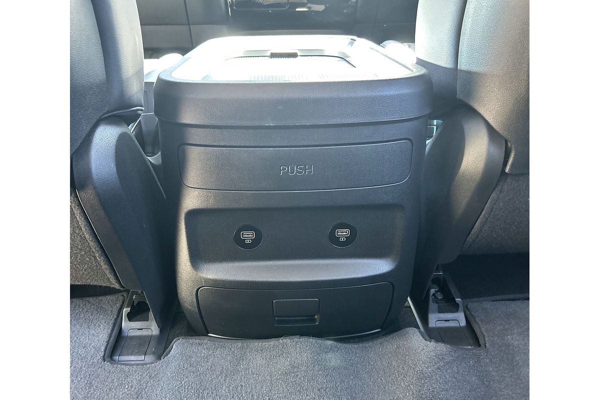 2022 Hyundai STARIA Highlander US4.V1