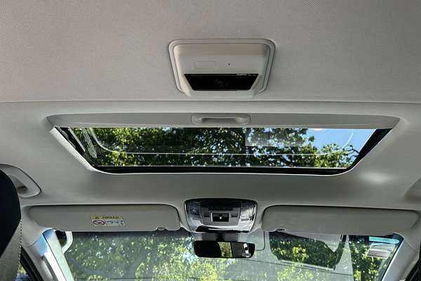 2022 Hyundai STARIA Highlander US4.V1