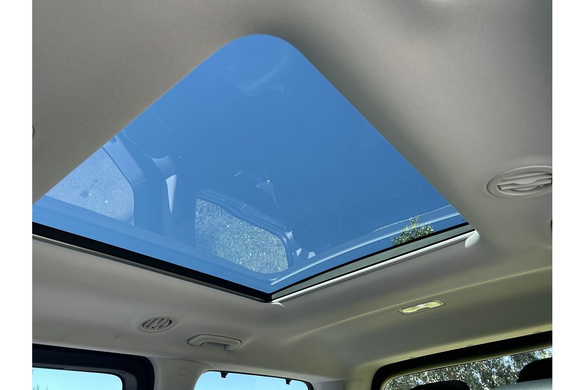 2022 Hyundai STARIA Highlander US4.V1