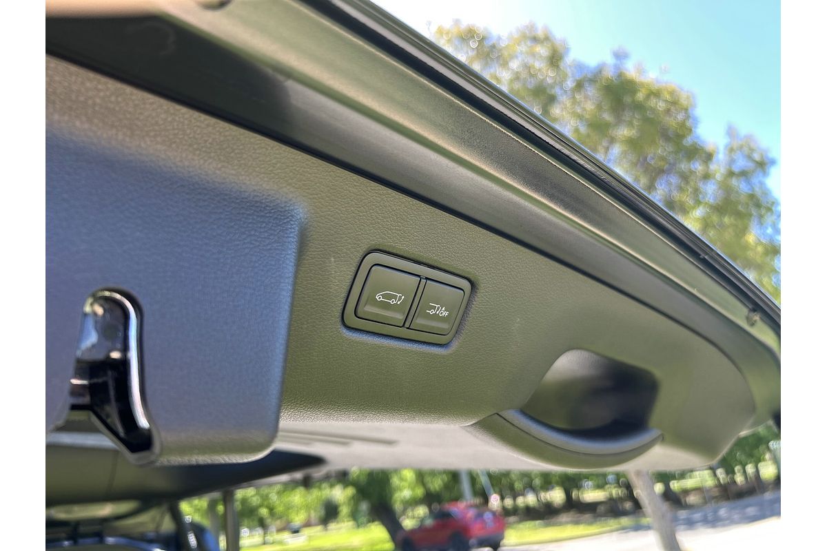 2022 Hyundai STARIA Highlander US4.V1