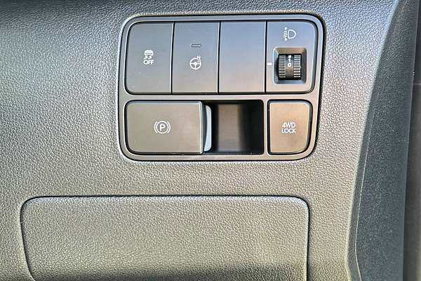 2022 Hyundai STARIA Highlander US4.V1