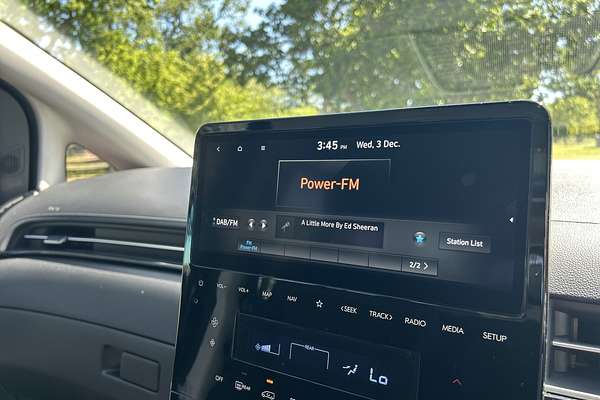 2022 Hyundai STARIA Highlander US4.V1