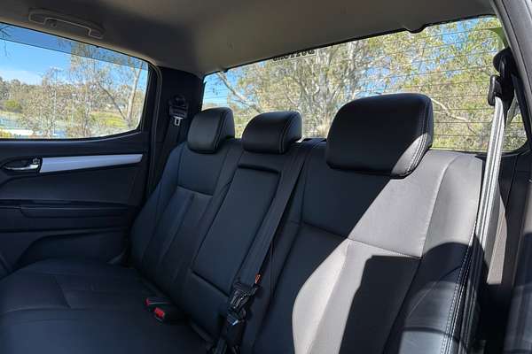 2018 Isuzu D-MAX LS-T High Ride Rear Wheel Drive