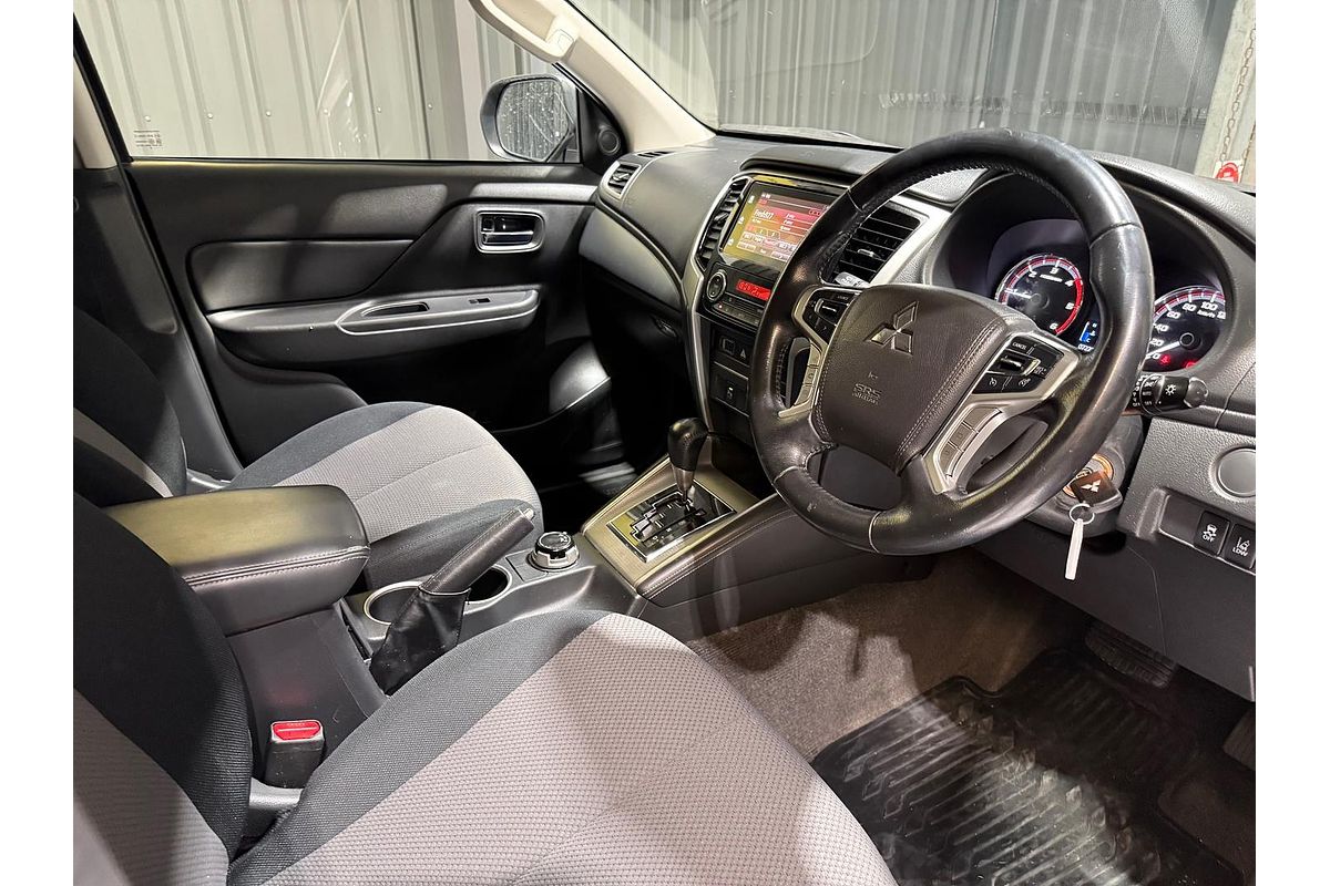 2020 Mitsubishi Triton GLX-R MR 4X4