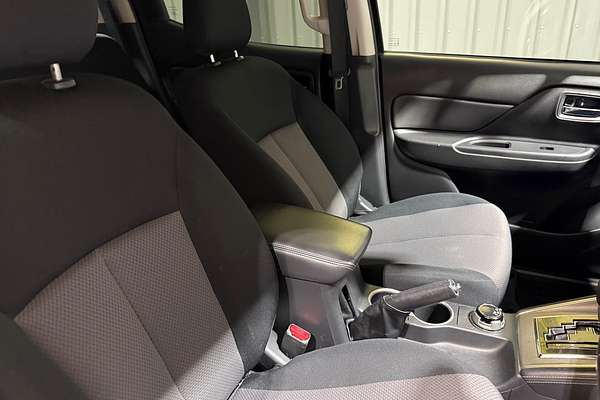 2020 Mitsubishi Triton GLX-R MR 4X4