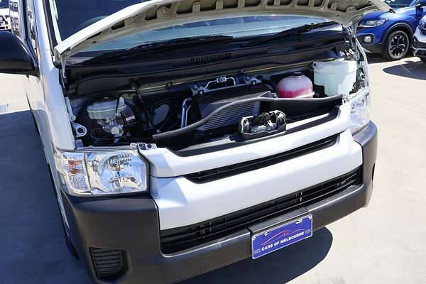 2018 Toyota Hiace Commuter KDH223R ELWB High Roof