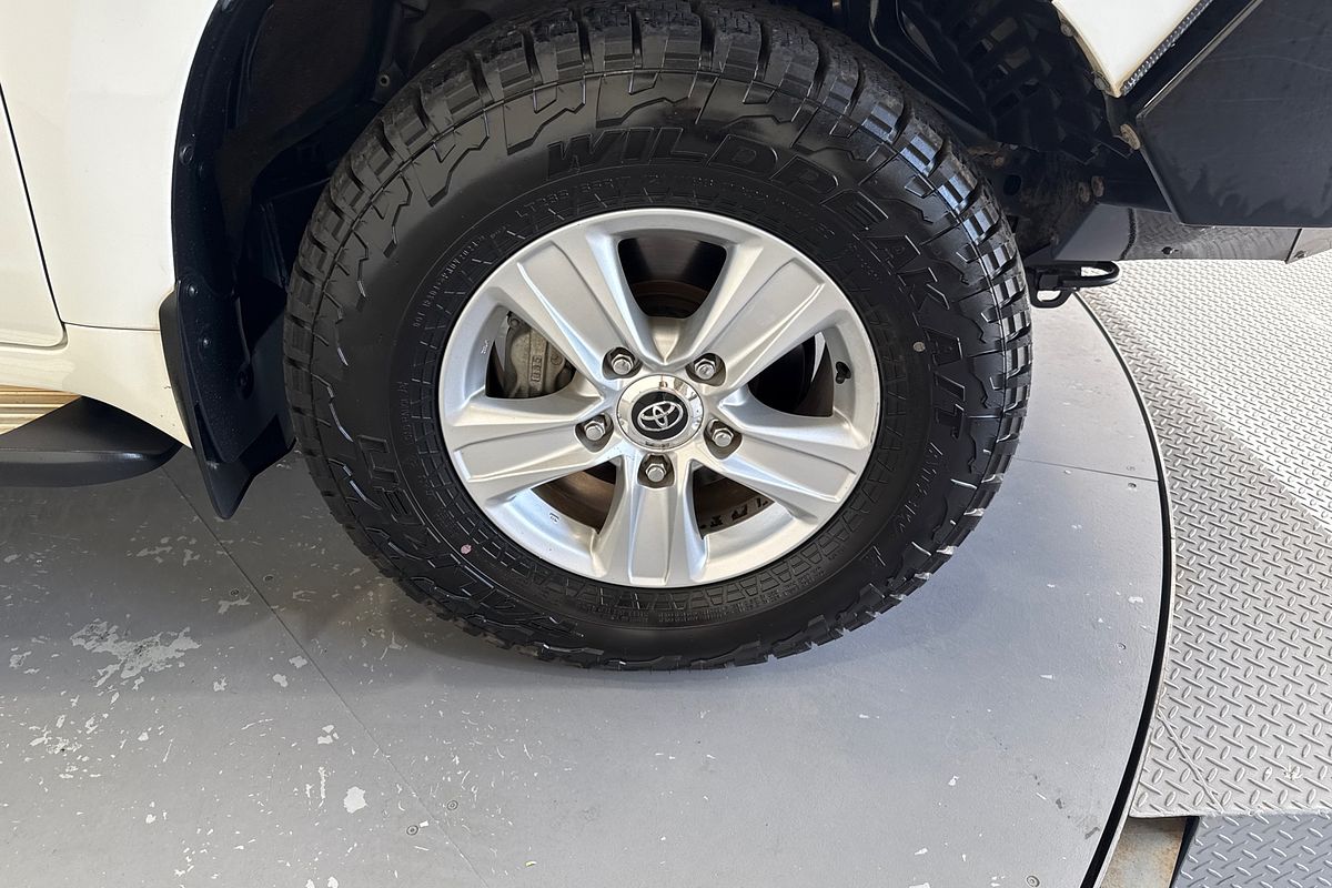 2019 Toyota Landcruiser GXL VDJ200R