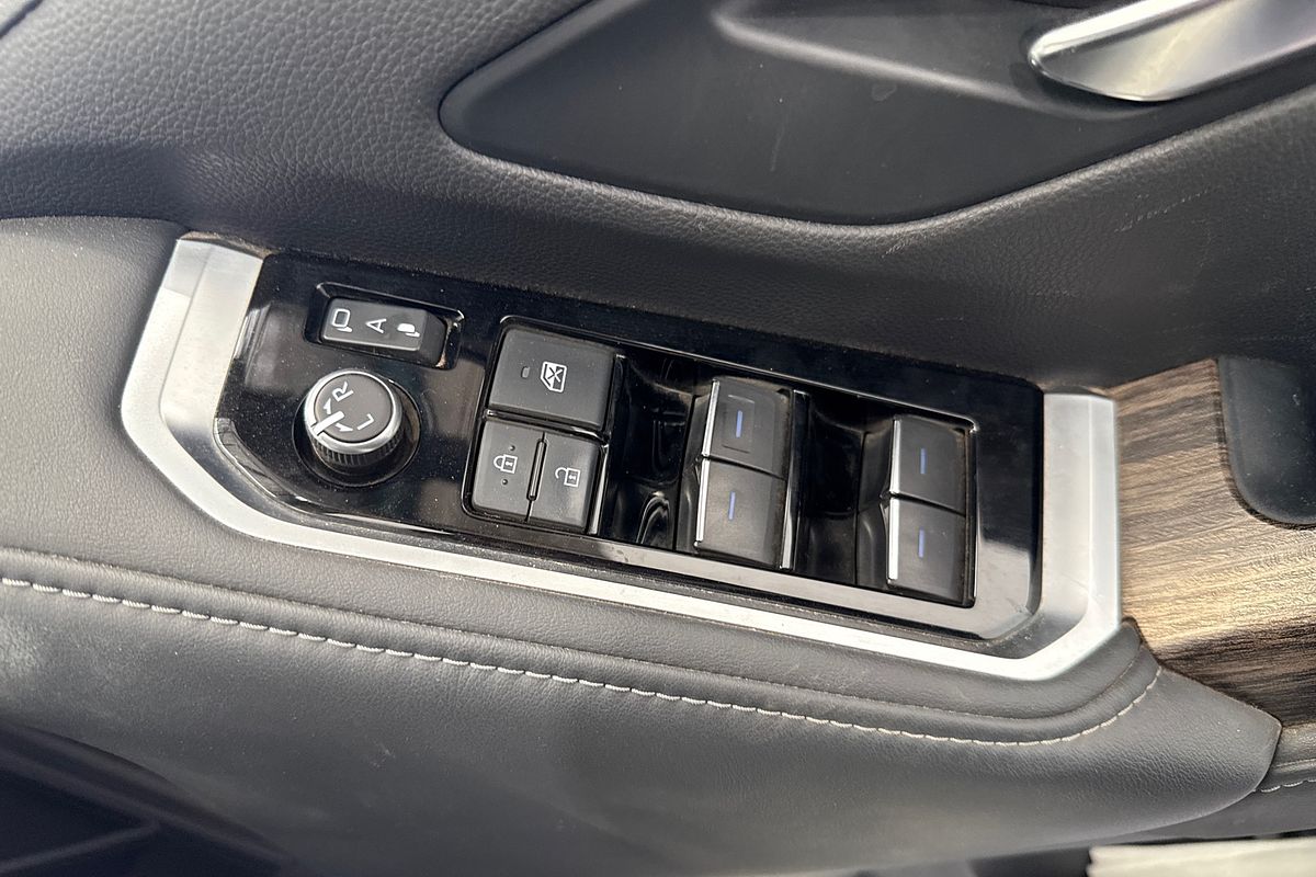 2023 Toyota Landcruiser VX FJA300R