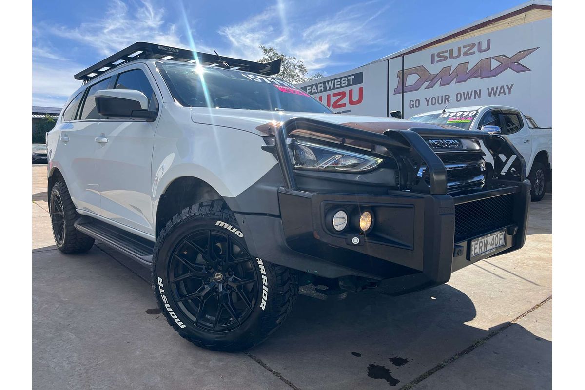 2022 Isuzu MU-X LS-T