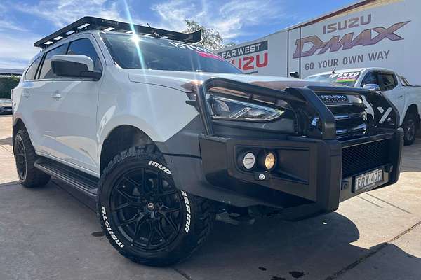 2022 Isuzu MU-X LS-T