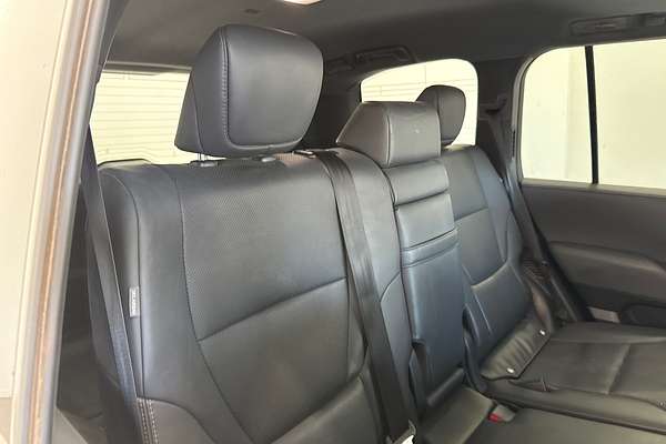 2023 Toyota Landcruiser VX FJA300R