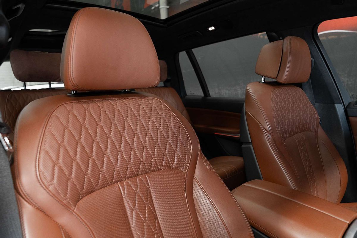 2022 BMW X7 xDrive30d G07