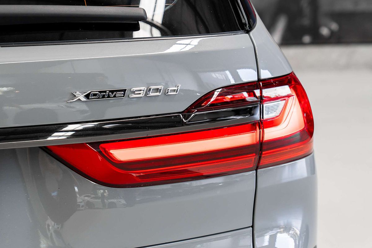 2022 BMW X7 xDrive30d G07