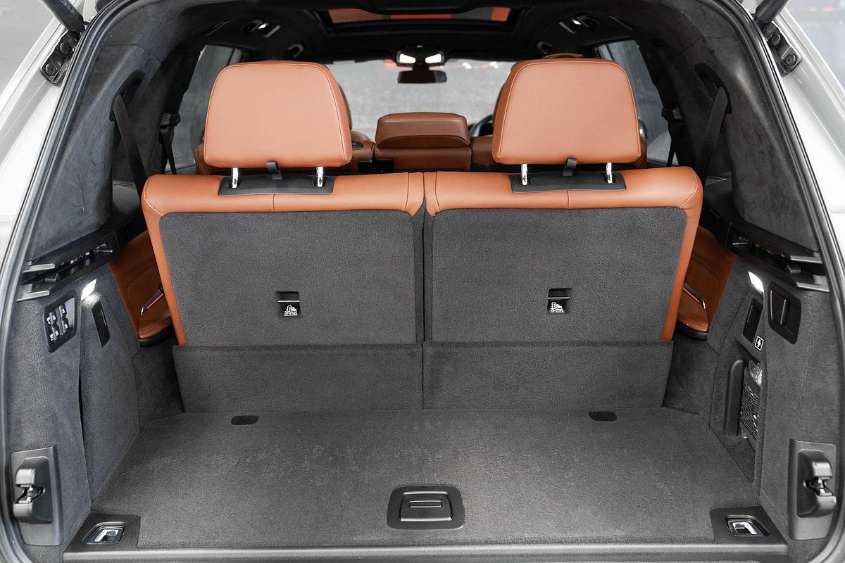 2022 BMW X7 xDrive30d G07