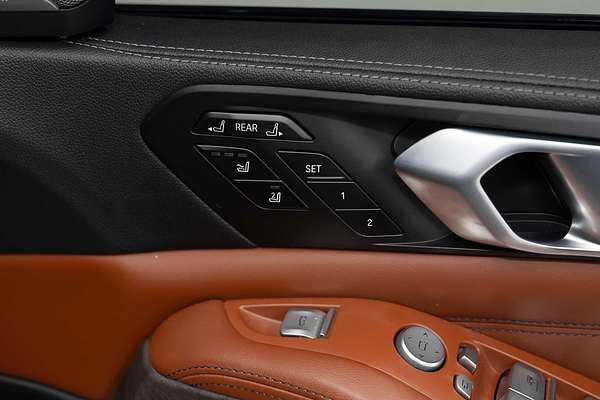 2022 BMW X7 xDrive30d G07