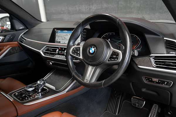 2022 BMW X7 xDrive30d G07