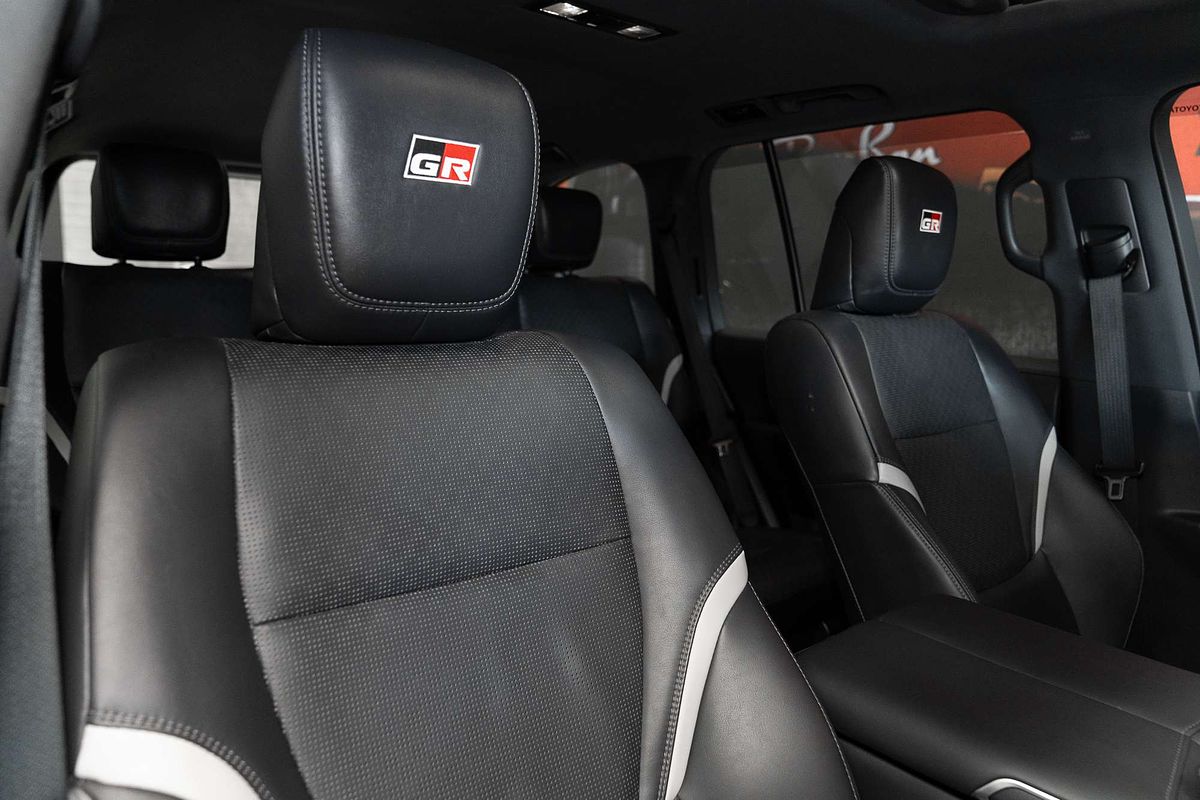 2023 Toyota Landcruiser GR Sport FJA300R