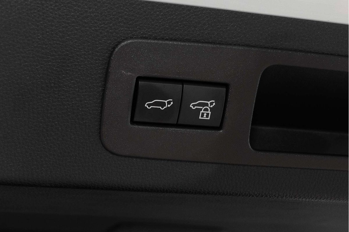 2023 Toyota Landcruiser GR Sport FJA300R