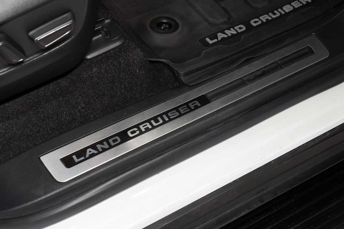 2023 Toyota Landcruiser GR Sport FJA300R