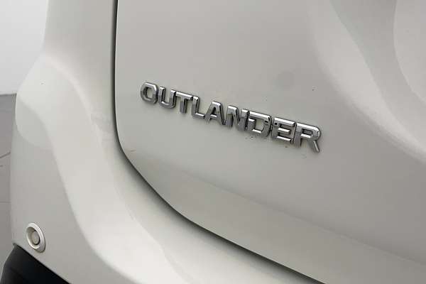 2021 Mitsubishi Outlander ES ZL