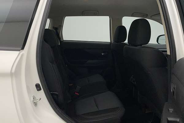 2021 Mitsubishi Outlander ES ZL