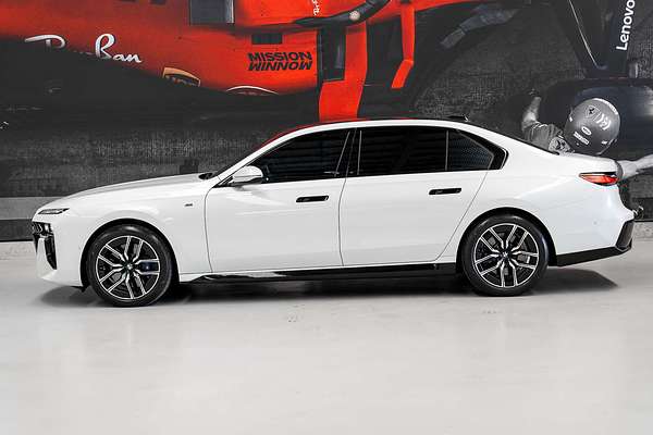 2023 BMW 7 Series 740i M Sport G70