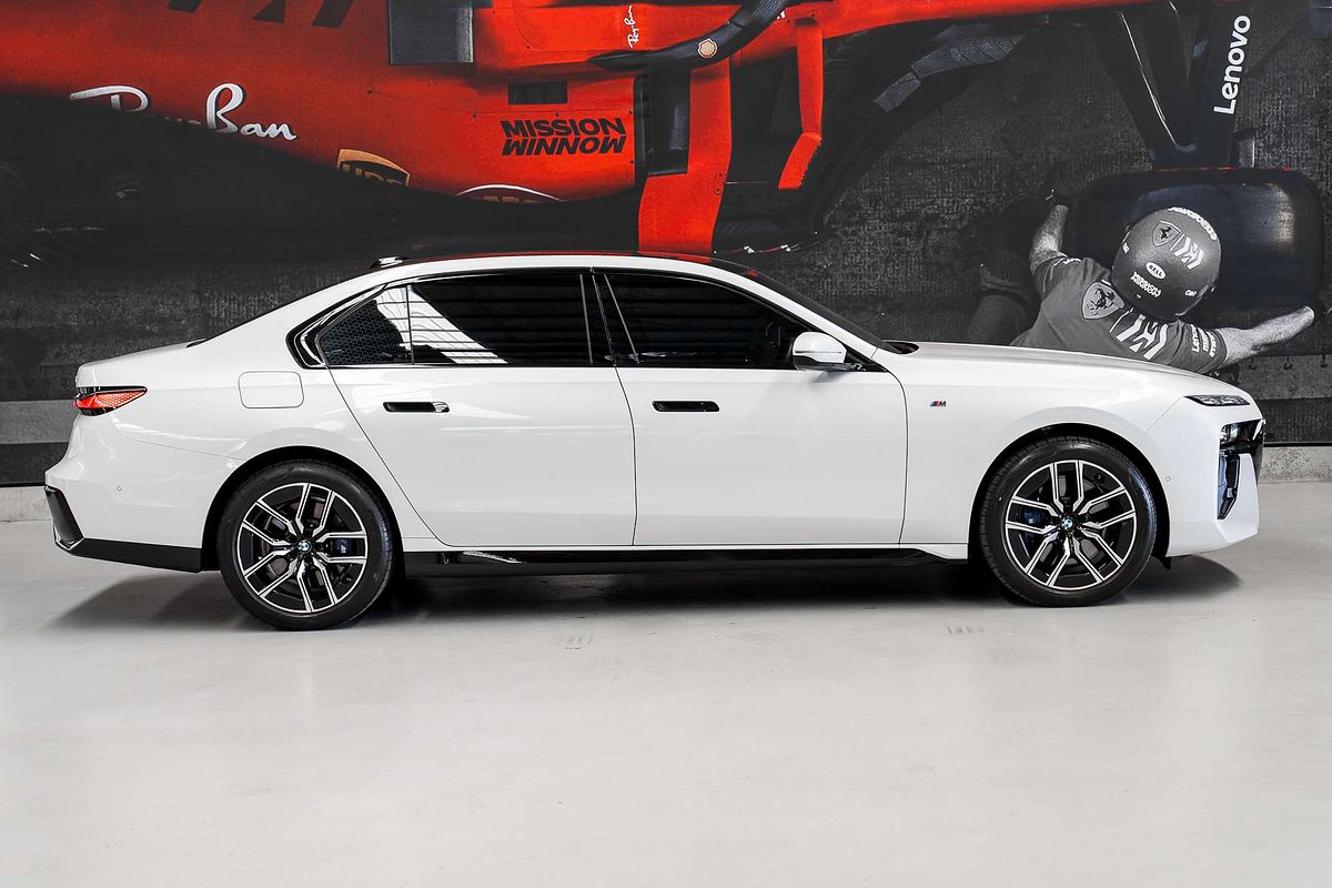 2023 BMW 7 Series 740i M Sport G70