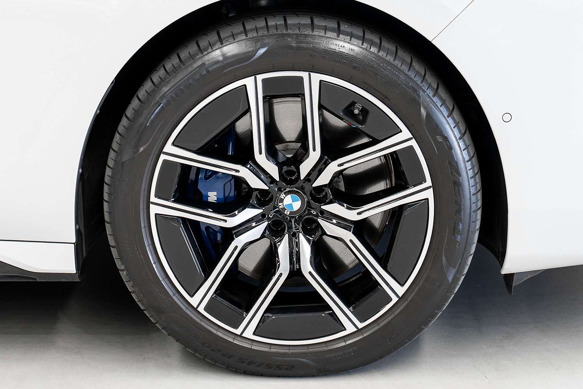 2023 BMW 7 Series 740i M Sport G70