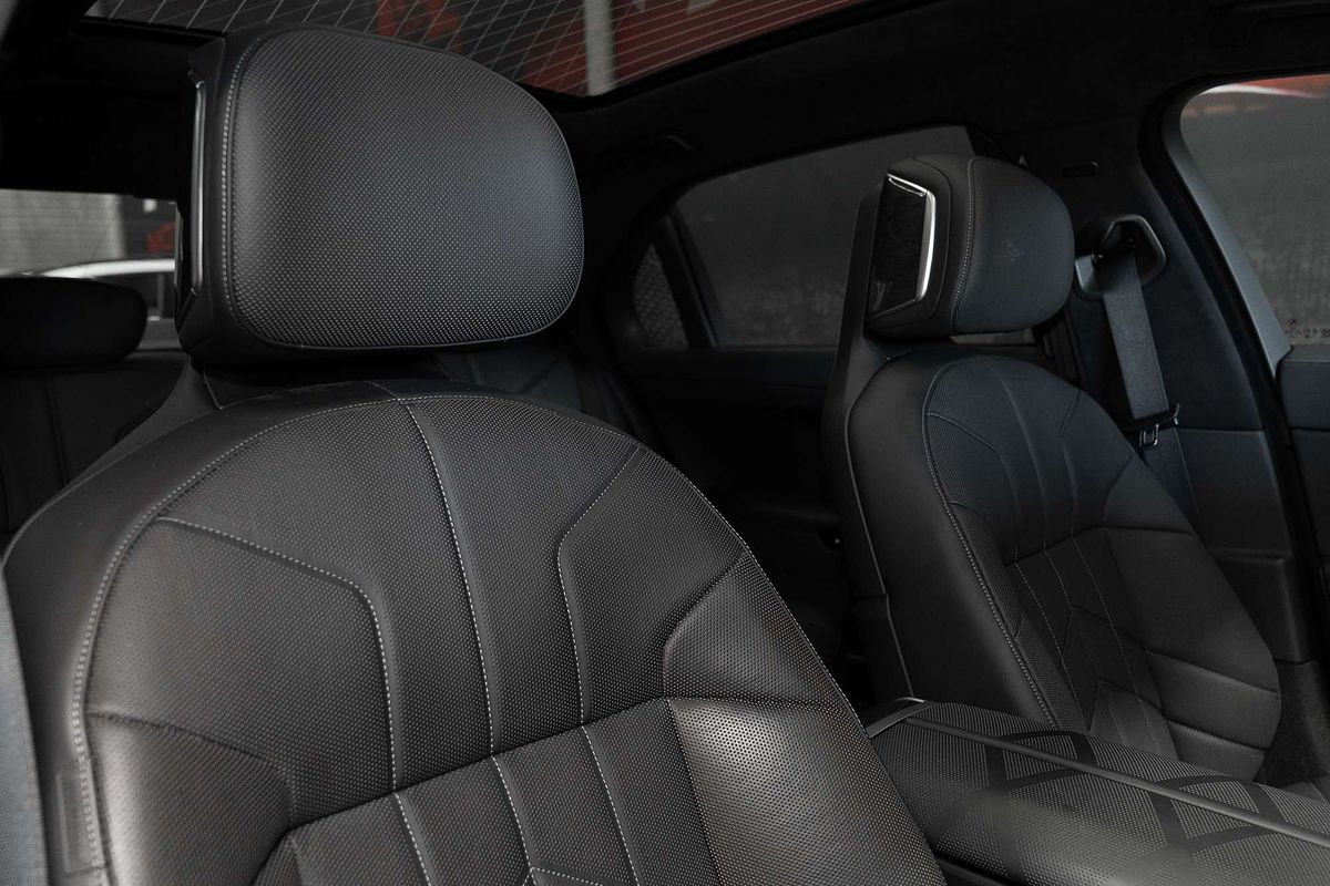 2023 BMW 7 Series 740i M Sport G70