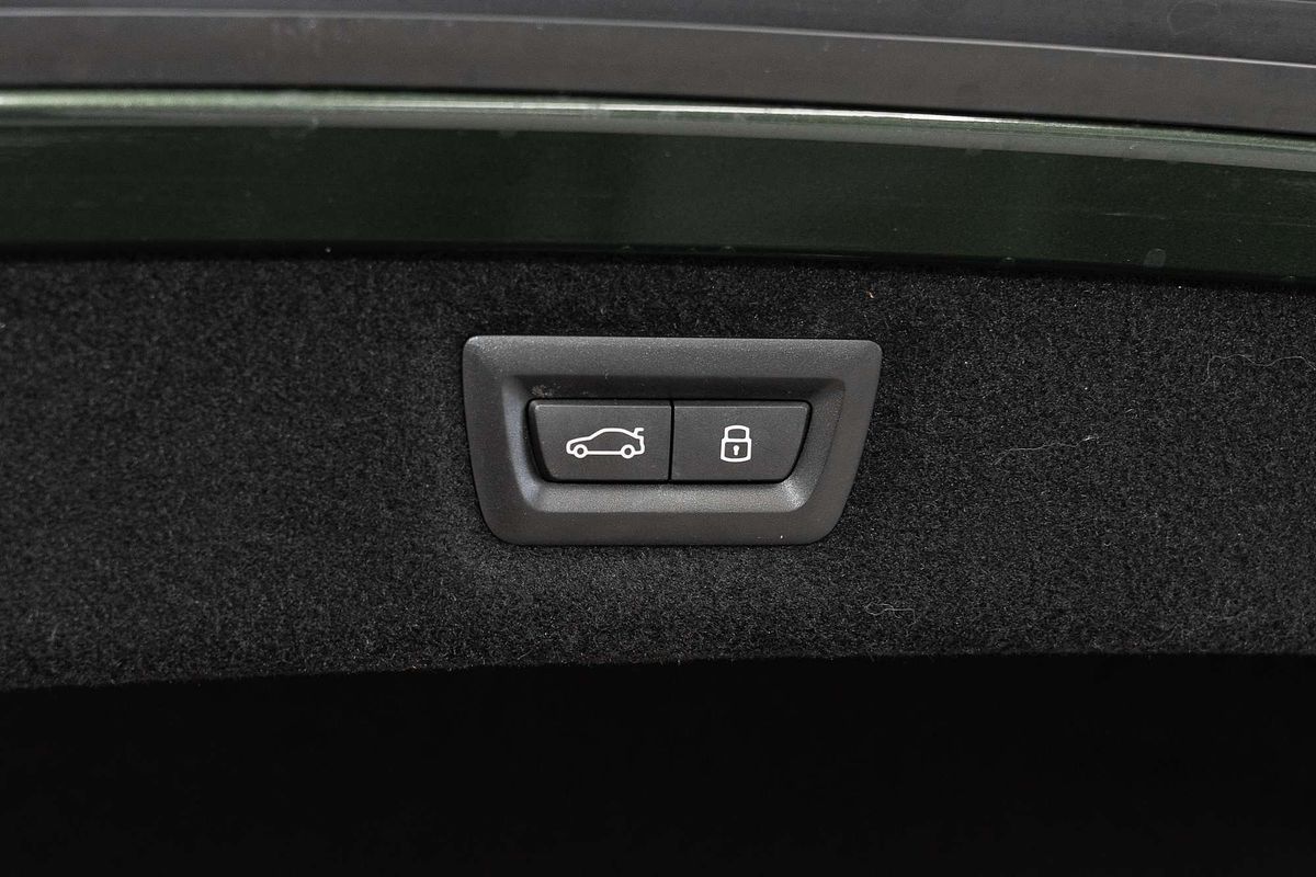 2023 BMW 8 Series 840i M Sport G15 LCI