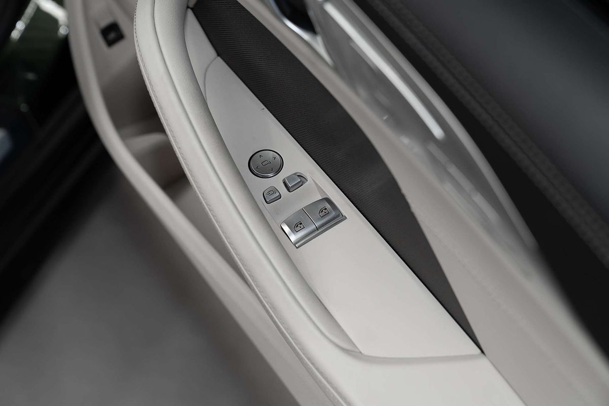 2023 BMW 8 Series 840i M Sport G15 LCI