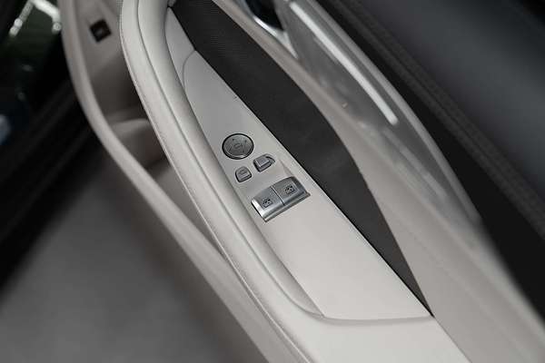 2023 BMW 8 Series 840i M Sport G15 LCI