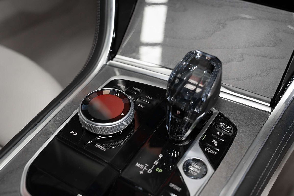 2023 BMW 8 Series 840i M Sport G15 LCI