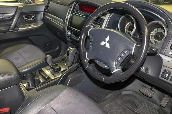 2016 Mitsubishi Pajero GLS NX