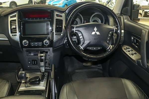 2016 Mitsubishi Pajero GLS NX