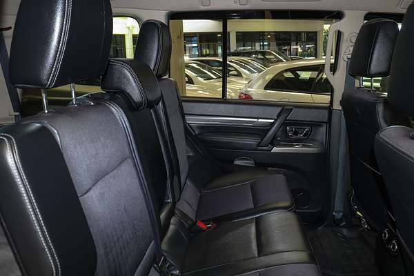 2016 Mitsubishi Pajero GLS NX