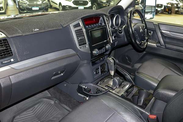 2016 Mitsubishi Pajero GLS NX