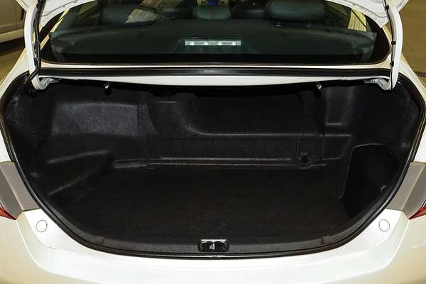 2011 Toyota Camry Hybrid Luxury AHV40R