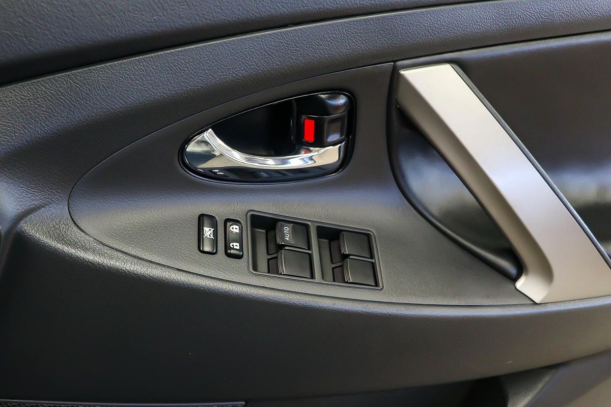 2011 Toyota Camry Hybrid Luxury AHV40R