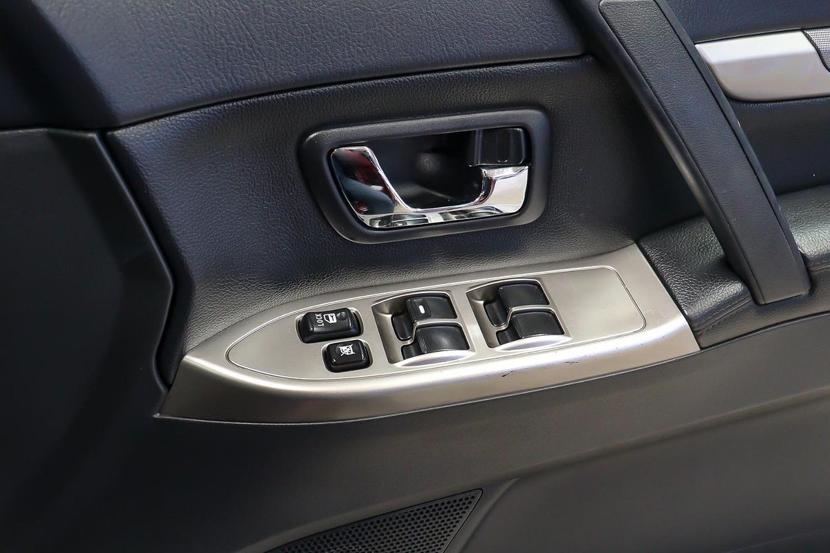 2016 Mitsubishi Pajero GLS NX